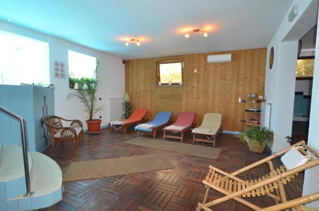 Apartments Ana Wellness L ロヴィニ エクステリア 写真