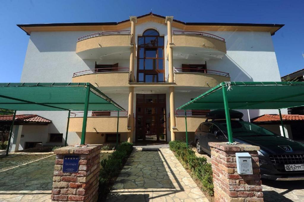 Apartments Ana Wellness L ロヴィニ エクステリア 写真