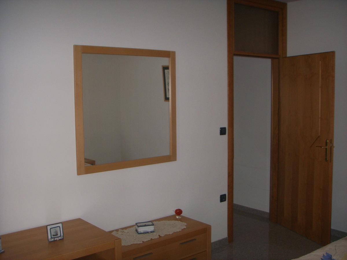 Apartments Ana Wellness L ロヴィニ エクステリア 写真